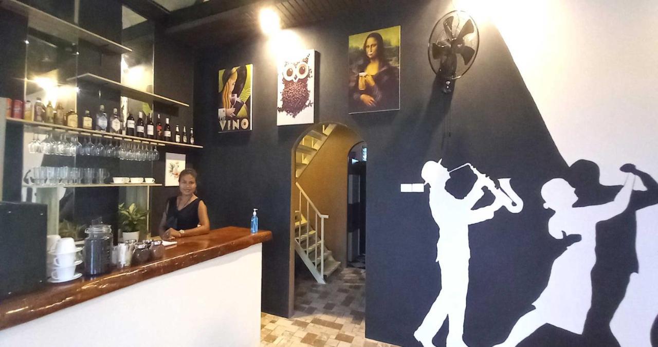 Bua Daeng Homestay Resort Kumphawapi Eksteriør bilde