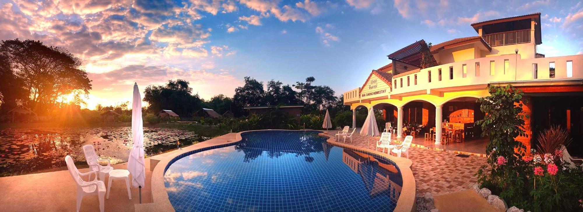 Bua Daeng Homestay Resort Kumphawapi Eksteriør bilde