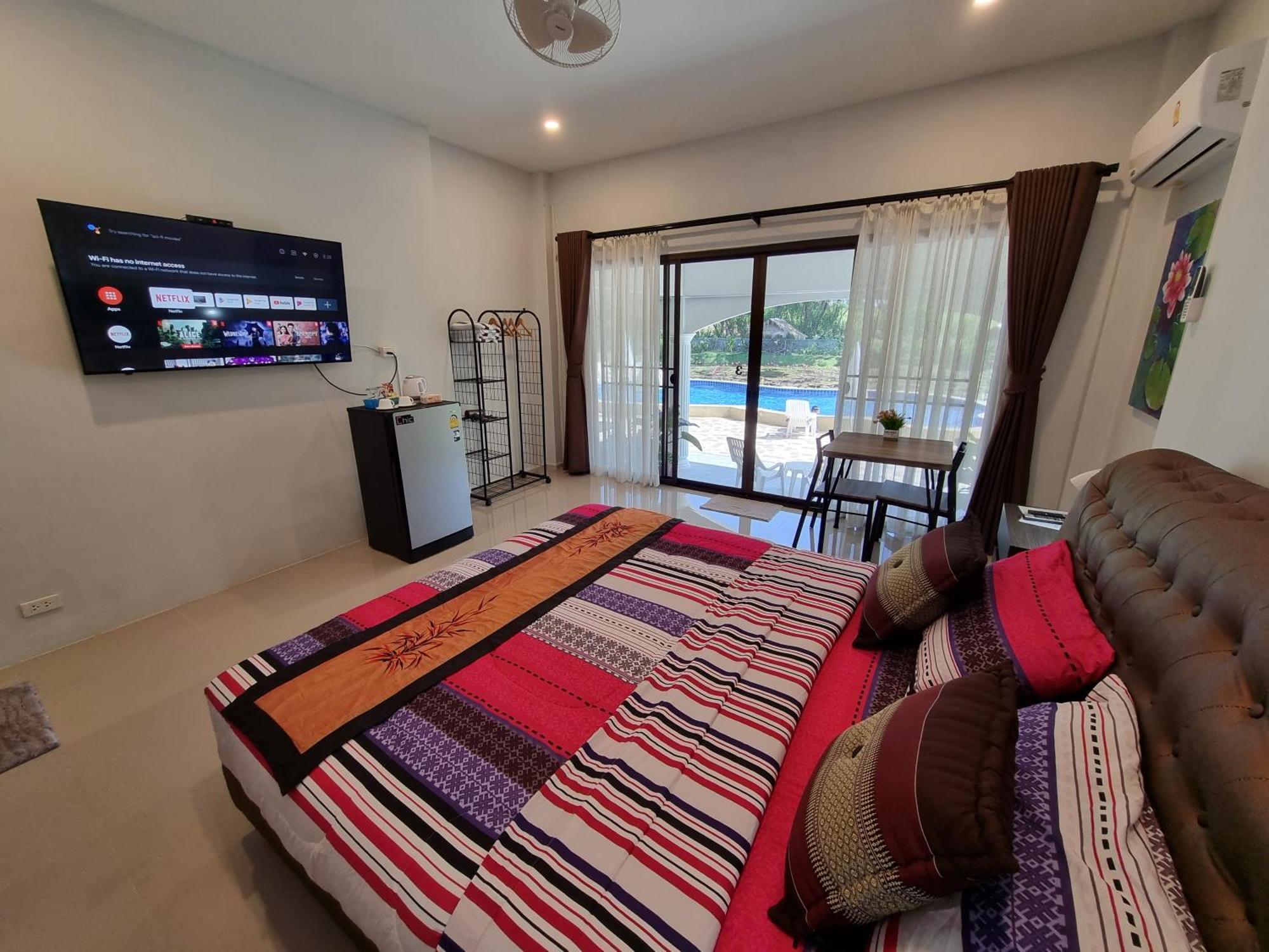 Bua Daeng Homestay Resort Kumphawapi Eksteriør bilde